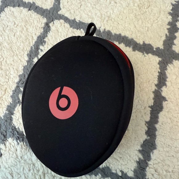 Beats Solo (corded) - Picture 3 of 3